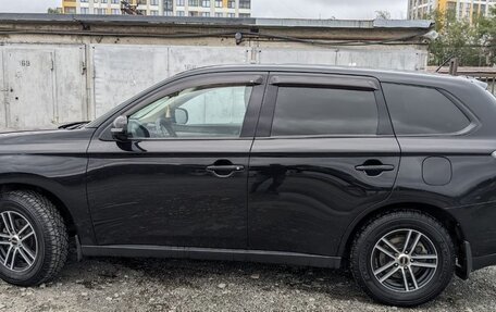 Mitsubishi Outlander III рестайлинг 3, 2012 год, 1 500 000 рублей, 7 фотография