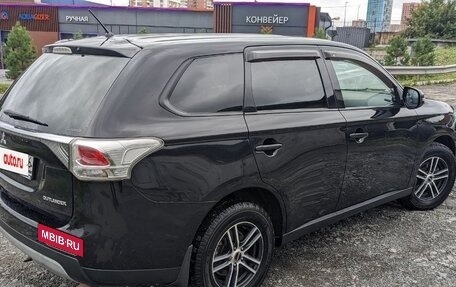 Mitsubishi Outlander III рестайлинг 3, 2012 год, 1 500 000 рублей, 5 фотография