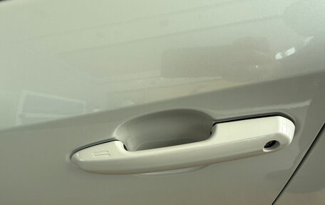 Toyota RAV4, 2025 год, 3 799 000 рублей, 28 фотография