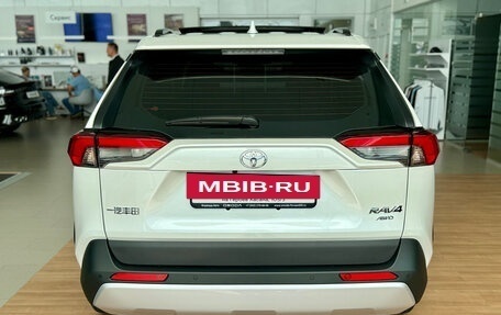 Toyota RAV4, 2025 год, 3 799 000 рублей, 23 фотография