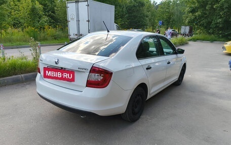 Skoda Rapid I, 2015 год, 900 000 рублей, 2 фотография