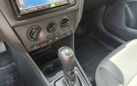 Skoda Rapid I, 2015 год, 900 000 рублей, 28 фотография