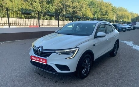 Renault Arkana I, 2021 год, 1 295 000 рублей, 1 фотография