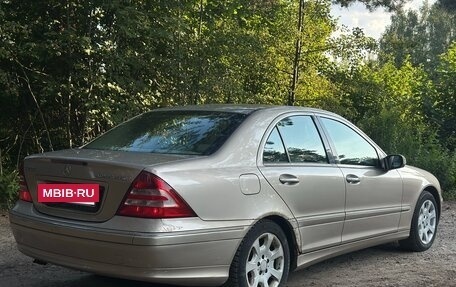 Mercedes-Benz C-Класс, 2004 год, 450 000 рублей, 4 фотография
