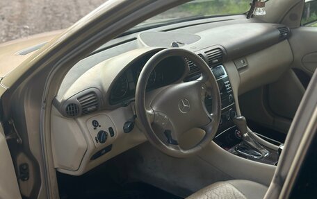 Mercedes-Benz C-Класс, 2004 год, 450 000 рублей, 9 фотография