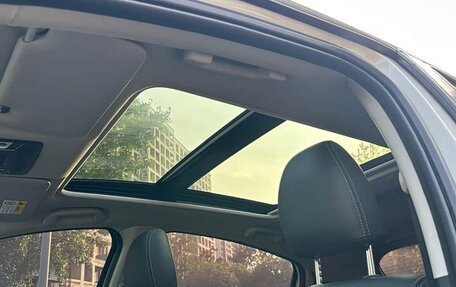 Honda Vezel, 2022 год, 1 480 000 рублей, 6 фотография