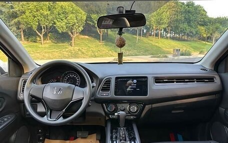 Honda Vezel, 2022 год, 1 480 000 рублей, 5 фотография