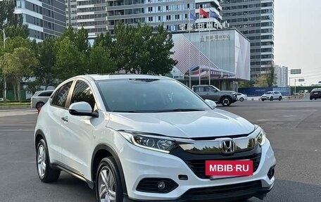 Honda Vezel, 2022 год, 1 480 000 рублей, 2 фотография