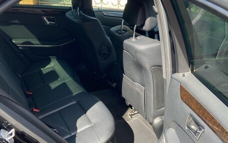 Mercedes-Benz E-Класс, 2010 год, 1 300 000 рублей, 14 фотография