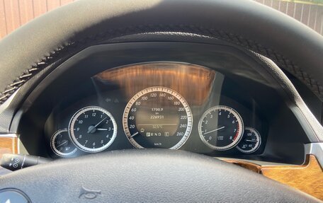Mercedes-Benz E-Класс, 2010 год, 1 300 000 рублей, 12 фотография