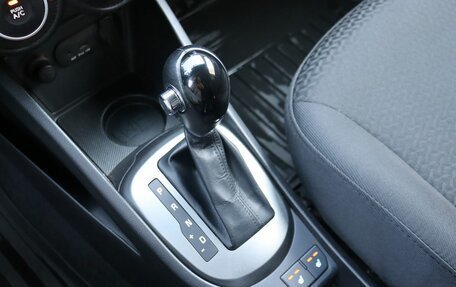 KIA Rio III рестайлинг, 2014 год, 980 000 рублей, 20 фотография