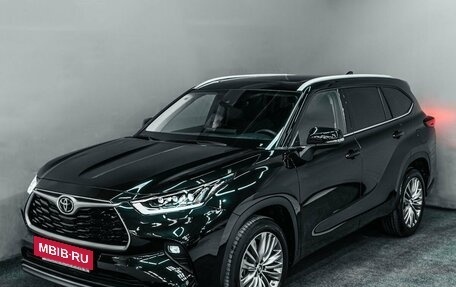 Toyota Highlander, 2024 год, 6 380 000 рублей, 2 фотография