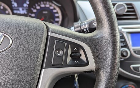 Hyundai Solaris II рестайлинг, 2013 год, 870 000 рублей, 16 фотография