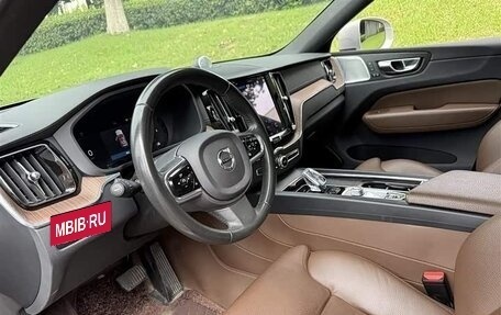 Volvo XC60 II, 2022 год, 3 450 000 рублей, 6 фотография