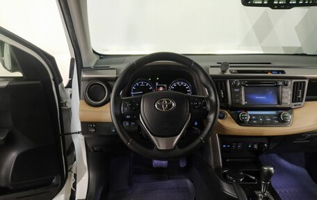 Toyota RAV4, 2016 год, 2 149 000 рублей, 15 фотография