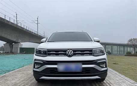 Volkswagen T-Cross I, 2021 год, 1 199 999 рублей, 2 фотография