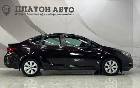 Opel Astra J, 2014 год, 965 000 рублей, 4 фотография