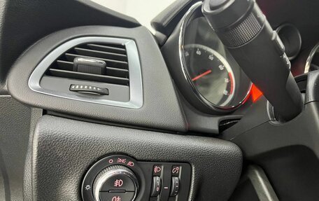 Opel Astra J, 2014 год, 965 000 рублей, 11 фотография