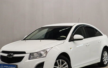 Chevrolet Cruze II, 2013 год, 699 000 рублей, 3 фотография