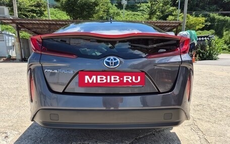 Toyota Prius IV XW50, 2021 год, 4 фотография