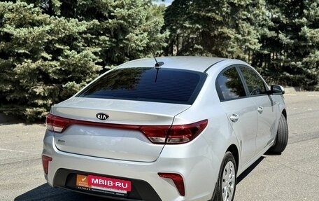KIA Rio IV, 2018 год, 1 315 000 рублей, 3 фотография