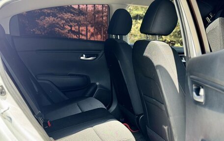 KIA Rio IV, 2018 год, 1 315 000 рублей, 21 фотография