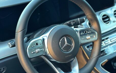 Mercedes-Benz E-Класс, 2019 год, 3 550 000 рублей, 9 фотография