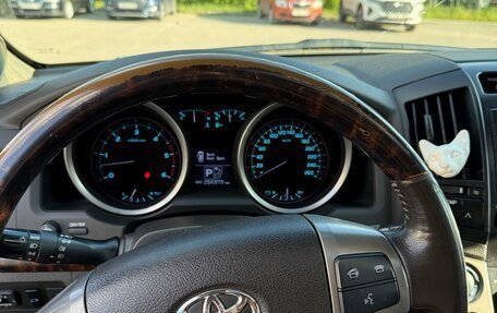 Toyota Land Cruiser 200, 2009 год, 2 600 000 рублей, 6 фотография