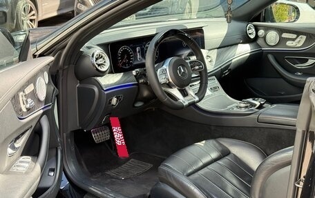 Mercedes-Benz E-Класс, 2019 год, 3 700 000 рублей, 7 фотография