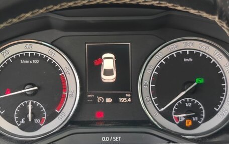 Skoda Superb III рестайлинг, 2017 год, 2 800 000 рублей, 6 фотография