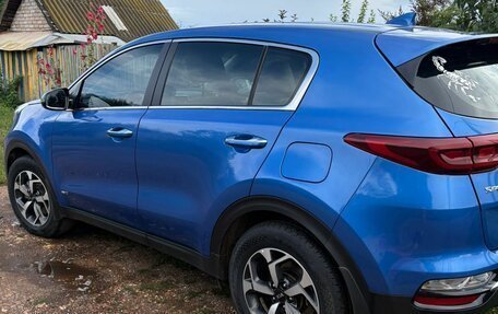 KIA Sportage IV рестайлинг, 2018 год, 2 200 000 рублей, 2 фотография