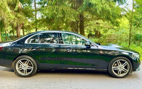 Mercedes-Benz E-Класс, 2021 год, 3 500 000 рублей, 8 фотография