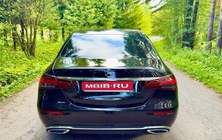 Mercedes-Benz E-Класс, 2021 год, 3 500 000 рублей, 7 фотография