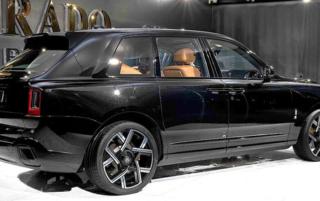 Rolls-Royce Cullinan, 2025 год, 56 810 000 рублей, 7 фотография