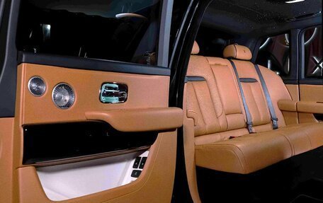 Rolls-Royce Cullinan, 2025 год, 56 810 000 рублей, 17 фотография