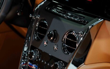 Rolls-Royce Cullinan, 2025 год, 56 810 000 рублей, 19 фотография