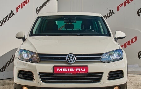 Volkswagen Touareg III, 2011 год, 1 790 000 рублей, 2 фотография