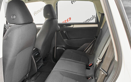 Volkswagen Touareg III, 2011 год, 1 790 000 рублей, 21 фотография