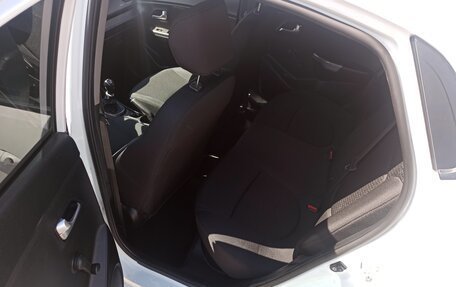 KIA Rio III рестайлинг, 2014 год, 14 фотография