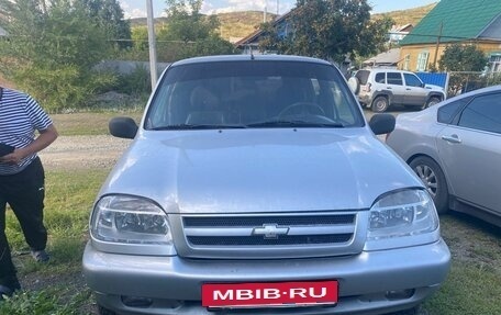 Chevrolet Niva I рестайлинг, 2008 год, 400 000 рублей, 4 фотография