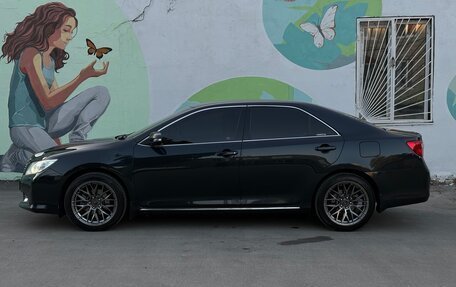 Toyota Camry, 2013 год, 1 800 000 рублей, 2 фотография