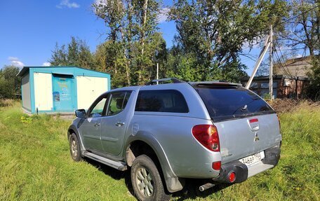 Mitsubishi L200 IV рестайлинг, 2011 год, 1 700 000 рублей, 8 фотография