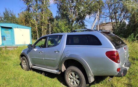 Mitsubishi L200 IV рестайлинг, 2011 год, 1 700 000 рублей, 9 фотография