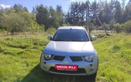 Mitsubishi L200 IV рестайлинг, 2011 год, 1 700 000 рублей, 2 фотография