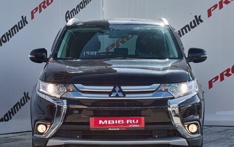 Mitsubishi Outlander III рестайлинг 3, 2018 год, 2 450 000 рублей, 2 фотография