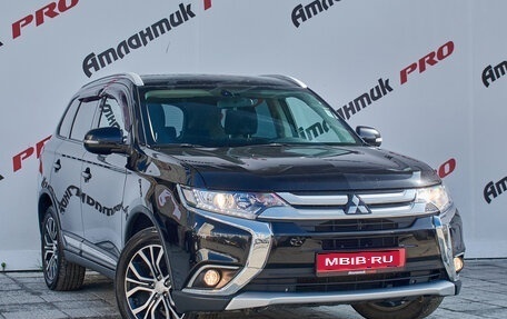 Mitsubishi Outlander III рестайлинг 3, 2018 год, 2 450 000 рублей, 3 фотография
