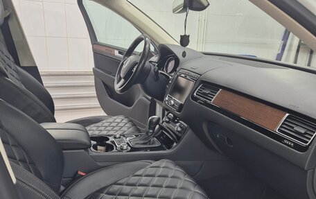 Volkswagen Touareg III, 2016 год, 2 950 000 рублей, 11 фотография