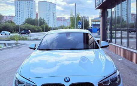 BMW 1 серия, 2018 год, 1 900 000 рублей, 11 фотография