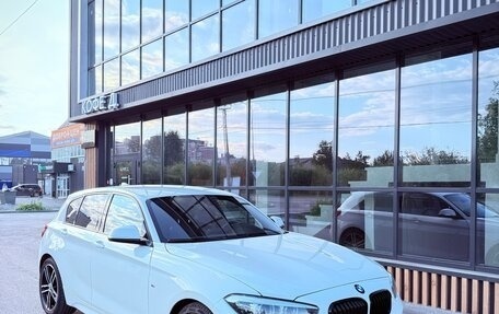 BMW 1 серия, 2018 год, 1 900 000 рублей, 12 фотография