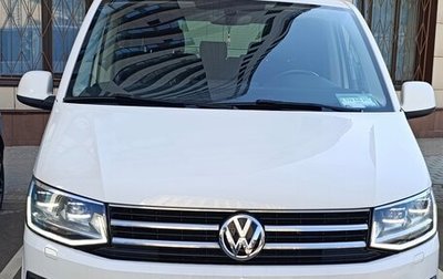 Volkswagen Multivan T6 рестайлинг, 2019 год, 4 700 000 рублей, 1 фотография